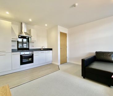 1 bedroom apartment to rent - Photo 2