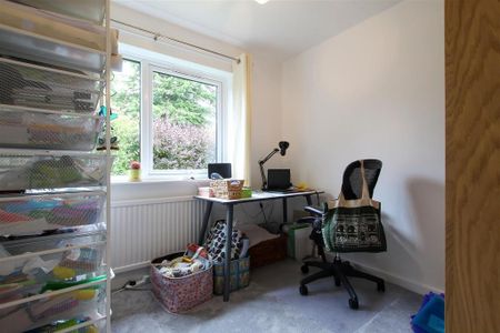 5 bedroom detached bungalow to rent - Photo 5