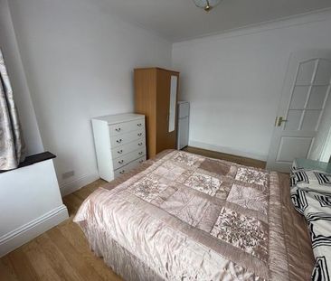 1 bedroom house of multiple occupation to rent - Photo 1