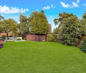 THREE BEDROOM FAMILY HOME! - Photo 3