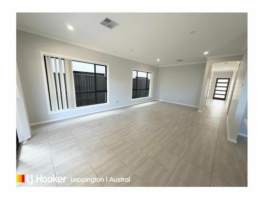 Spacious Family Home Offering Comfort & Convenience - Photo 1