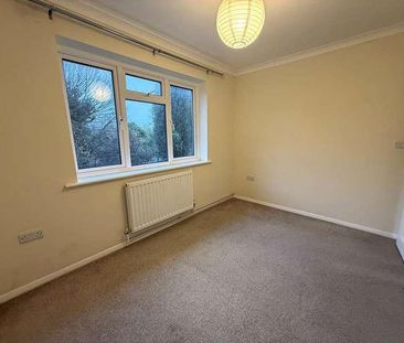 Raymond Avenue, Canterbury, CT1 - Photo 4