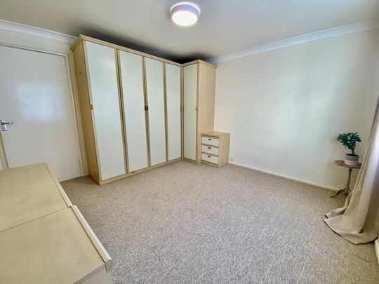 Bournemouth Albemarle Court 22 Manor Road, BH1, Dorset - Photo 1