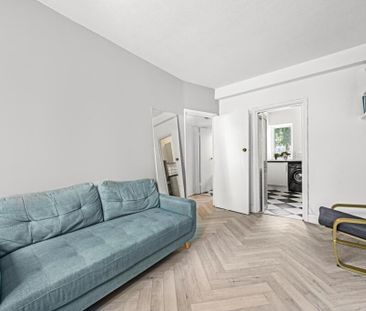 1 Bed Flat, Brine House, E3 - Photo 3