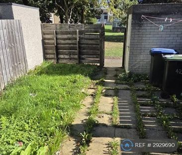 2 bedroom terraced house to rent - Photo 4