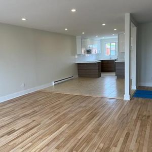 LaSalle Rénover Haut 5 1/2 Ensoleillé - Photo 2