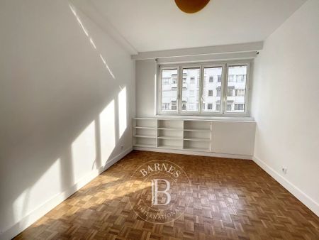 Tout savoir sur cet appartement dans le quartier Gros Caillou, à Paris 7ème - Photo 4