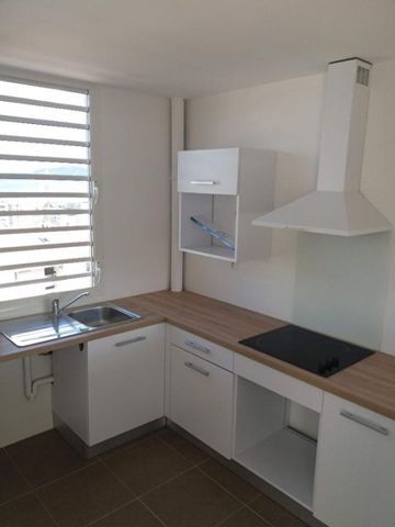 Location Appartement 69.52m² 3 pièces Fort de france - Photo 5