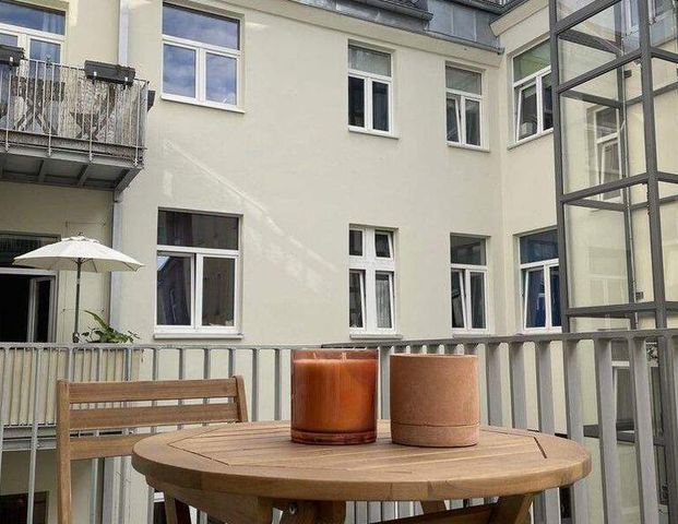 Traumwohnung in Kreuzberg mit Balkon! - Foto 1