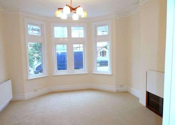 Craven Avenue, Ealing, W5 - Photo 1