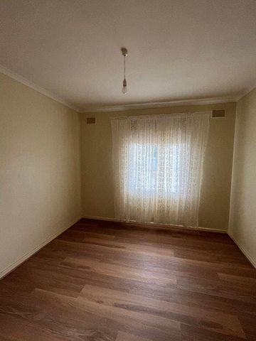 28 Stirling Drive - Photo 3