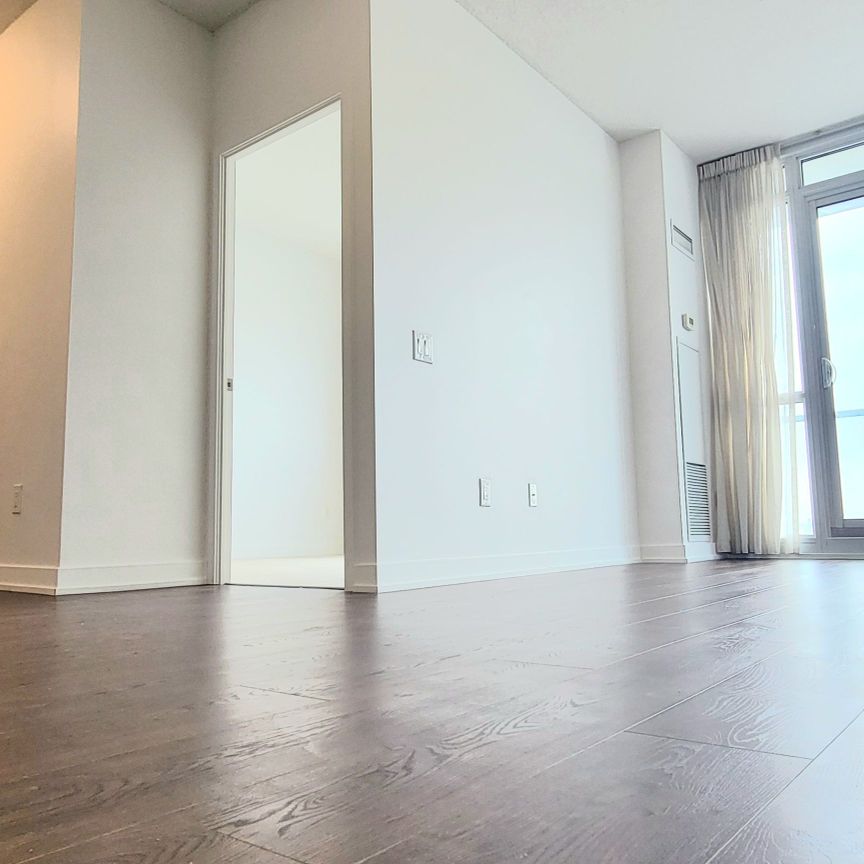For Lease - 121 McMahon Drive Unit# 2703, Toronto, Ontario - Photo 1