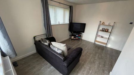 1 bedroom semi-detached house to rent - Photo 5