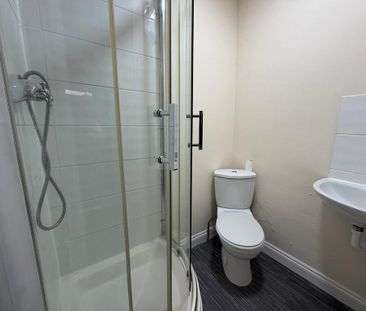 Studio to rent - Photo 6