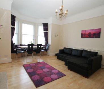 3 bedroom flat to rent - Photo 1