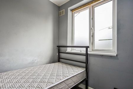 Northgate Road - Photo 2