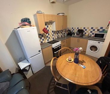 Flat 1, 5 Ashley Avenue, Belfast, BT9 7BT - Photo 3