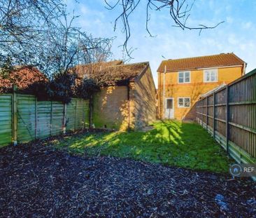 2 bedroom semi-detached house to rent - Photo 6