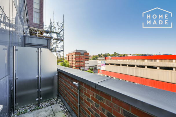 2 bedroom flat to rent - Photo 1