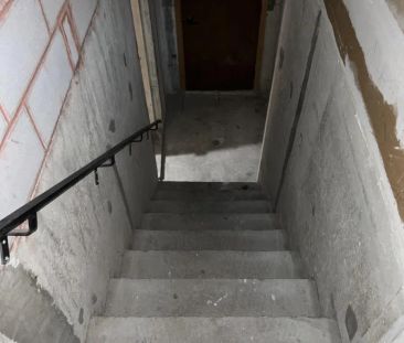 121 JACKMAN CRESCENT - Photo 3