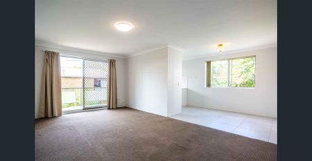 8 MILE TO WOOLLOONGABBA - Photo 2