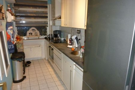 **IHR NEUES ZUHAUSE MIT GROSSEM SÜD-BALKON! Attraktive 3-Zi.-Wohnung am Kuhlerkamp!** - Photo 5