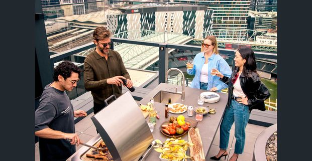 AUSTRALIAN LUXURY THAT FEELS LIKE HOME! - Photo 1