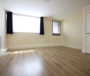 Humber Way, Slough - Photo 3