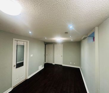 For Lease - 776 Mccue Drive, Oshawa, Ontario - Photo 1