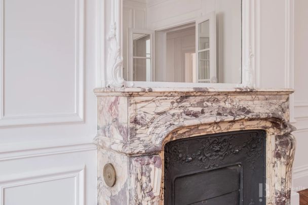 Tout savoir sur cet appartement dans le quartier Hoche-Friedland, à Paris 8ème - Photo 1