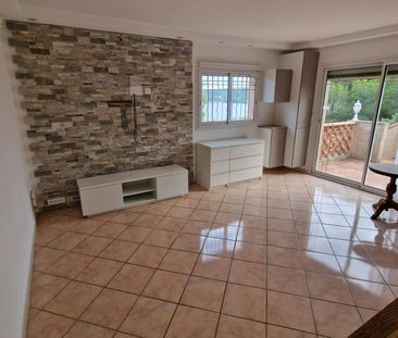 Martigues FERRIERES rare à la location appartement avec terrasse et... - Photo 6