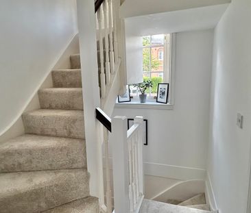 3 bedroom Three Bedroom Town House to rent - Photo 4
