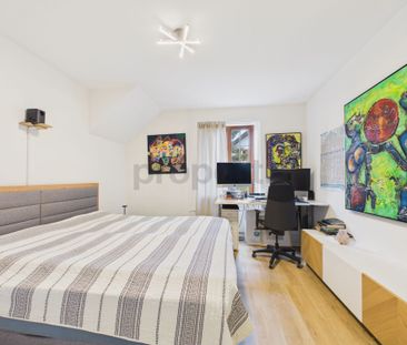 Zentrale & Ruhige Lage, Helle Räume, Gepflegte Substanz mit Wertste... - Foto 3