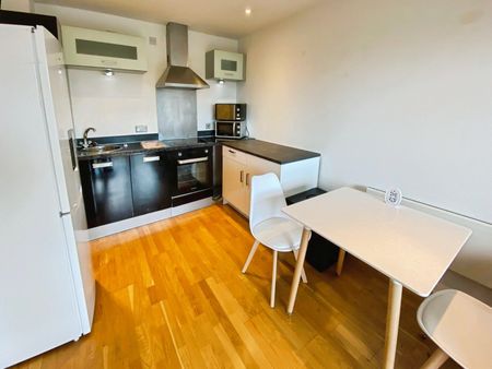 2 bedroom apartment to rent - Photo 5