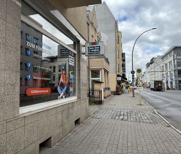 Großzügig geschnittene Altbauwohnung, nahe WISTA ***ein Zimmer ruhi... - Photo 1