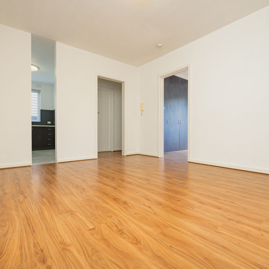 1/20 Blenheim Street, Balaclava VIC 3183 - Apartment For Rent | Domain - Photo 1