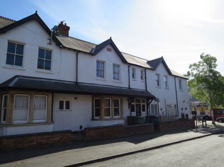 London Road, Headington, Oxford - Photo 3