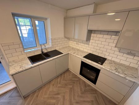 3 bedroom property to rent - Photo 4