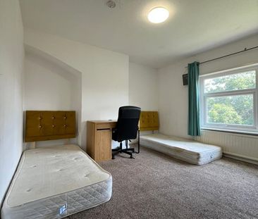 4 Bed Semi-Detached House, Littleton Road, M7 - Photo 6