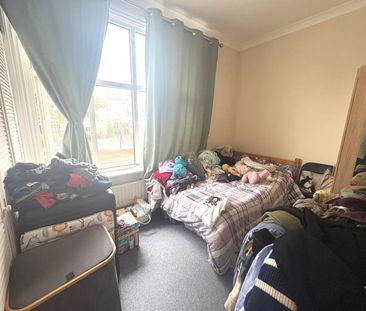 London Road, Guildford , Surrey , GU1 - Photo 4