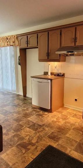 **PARFAITE POUR VOUS** BIEN SITUÉE**Superbe Maison 3 chambres à louer! Possible de louer semi-meublé aussi! - Photo 1