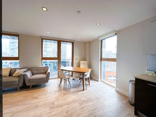 Room in a Shared Flat, Streamlight Tower, E14 - Photo 1