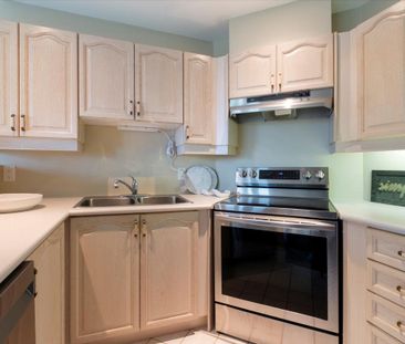 For Lease - 2 Toronto Street Unit# 302, Barrie, Ontario - Photo 1