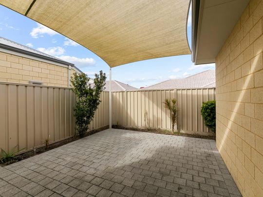 Low Maintenance Home&excl; - Photo 1