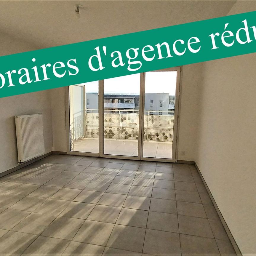 location Appartement T3 DE 60.36m² À ARLES - Photo 1