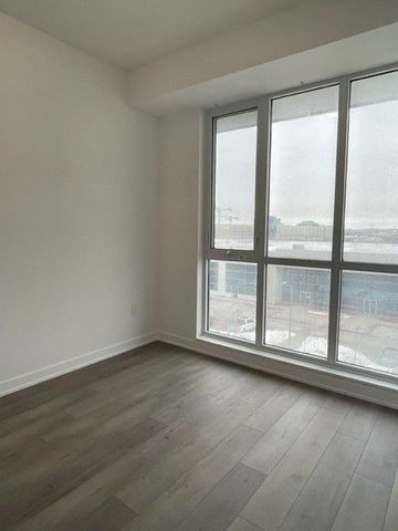 For Lease - 38 Honeycrisp Crescent Unit# 519, Vaughan, Ontario - Photo 4