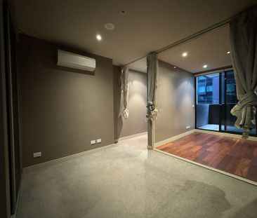 Comfortable Two-Bedroom Apartment in the Istana Building - Photo 1