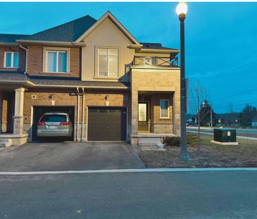 For Lease - 2 Mockingbird Lane, Hamilton, Ontario - Photo 4