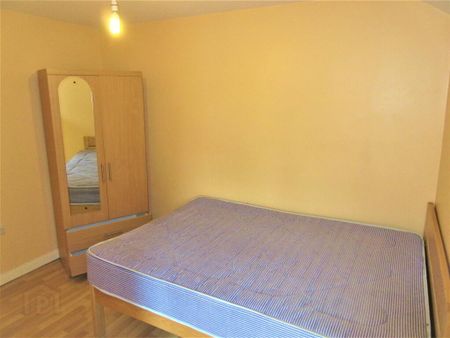 Upstairs Apartment, 76c Rugby Avenue, University Quarter!, Belfast, BT7 1RE - Photo 5