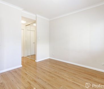 Central Location Apartment - Photo 3